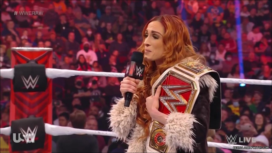 WWE_Monday_Night_Raw_2022_01_03_720p_HDTV_x264-NWCHD_mp4_002699032.jpg
