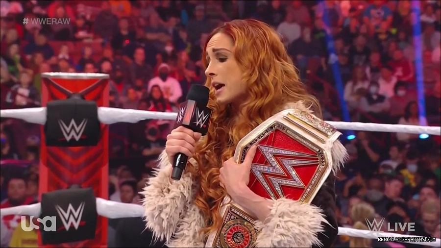 WWE_Monday_Night_Raw_2022_01_03_720p_HDTV_x264-NWCHD_mp4_002708642.jpg