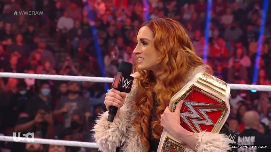 WWE_Monday_Night_Raw_2022_01_03_720p_HDTV_x264-NWCHD_mp4_002814214.jpg