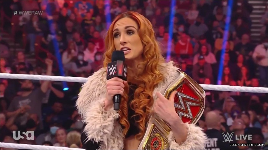 WWE_Monday_Night_Raw_2022_01_03_720p_HDTV_x264-NWCHD_mp4_002860660.jpg
