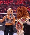 WWE_Monday_Night_Raw_2022_01_03_720p_HDTV_x264-NWCHD_mp4_002836236.jpg