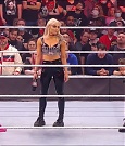 WWE_Monday_Night_Raw_2022_01_03_720p_HDTV_x264-NWCHD_mp4_002855055.jpg