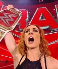 WWE_Monday_Night_Raw_2022_01_03_720p_HDTV_x264-NWCHD_mp4_002979179.jpg