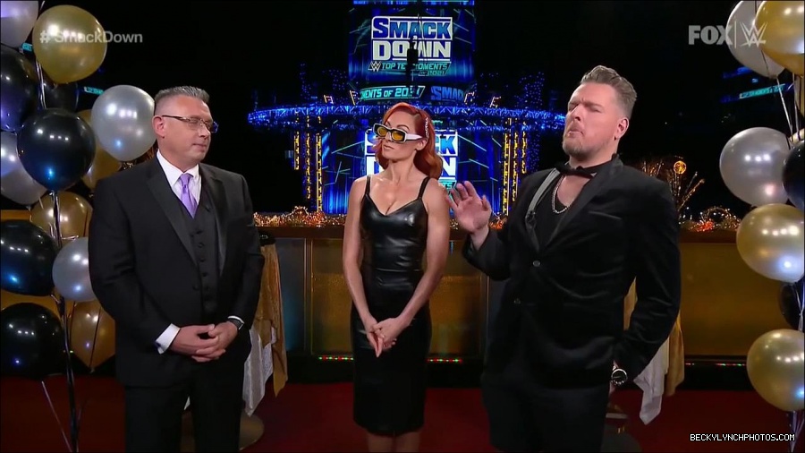 WWE_Friday_Night_SmackDown_2021_12_31_WWE_s_Top_Ten_Moments_Of_2021_720p_HDTV_x264-NWCHD_mp4_000748882.jpg