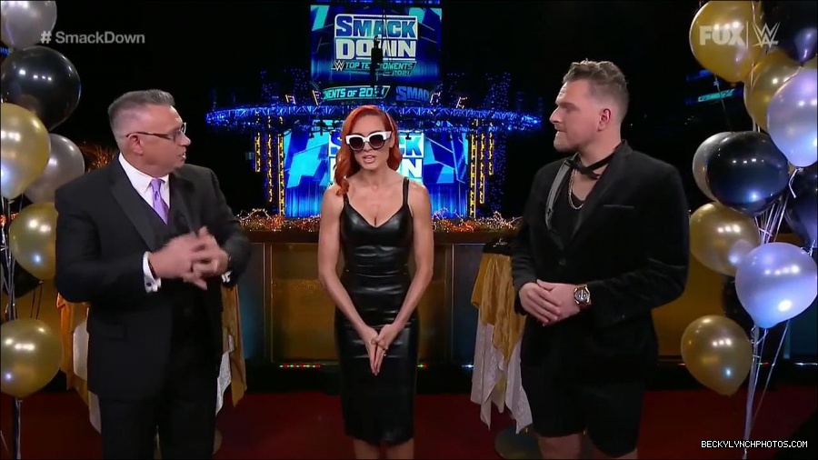 WWE_Friday_Night_SmackDown_2021_12_31_WWE_s_Top_Ten_Moments_Of_2021_720p_HDTV_x264-NWCHD_mp4_001478912.jpg