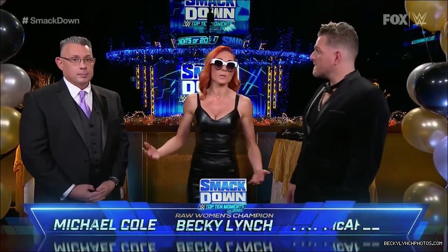 WWE_Friday_Night_SmackDown_2021_12_31_WWE_s_Top_Ten_Moments_Of_2021_720p_HDTV_x264-NWCHD_mp4_001487320.jpg