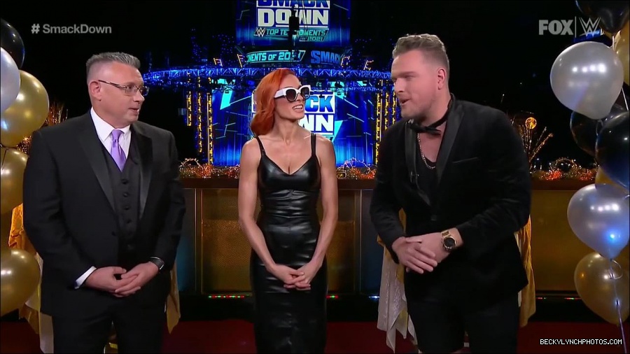 WWE_Friday_Night_SmackDown_2021_12_31_WWE_s_Top_Ten_Moments_Of_2021_720p_HDTV_x264-NWCHD_mp4_001506139.jpg