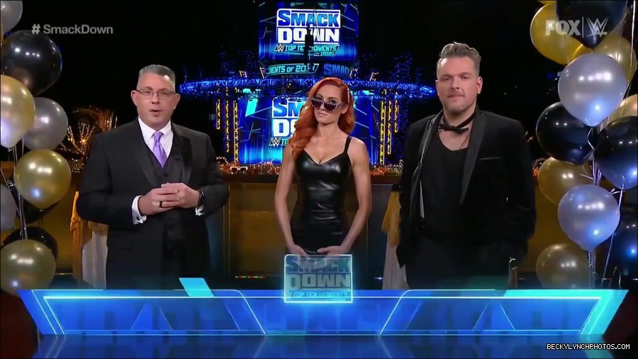 WWE_Friday_Night_SmackDown_2021_12_31_WWE_s_Top_Ten_Moments_Of_2021_720p_HDTV_x264-NWCHD_mp4_002103504.jpg