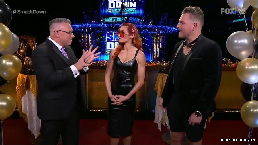 WWE_Friday_Night_SmackDown_2021_12_31_WWE_s_Top_Ten_Moments_Of_2021_720p_HDTV_x264-NWCHD_mp4_002580314.jpg
