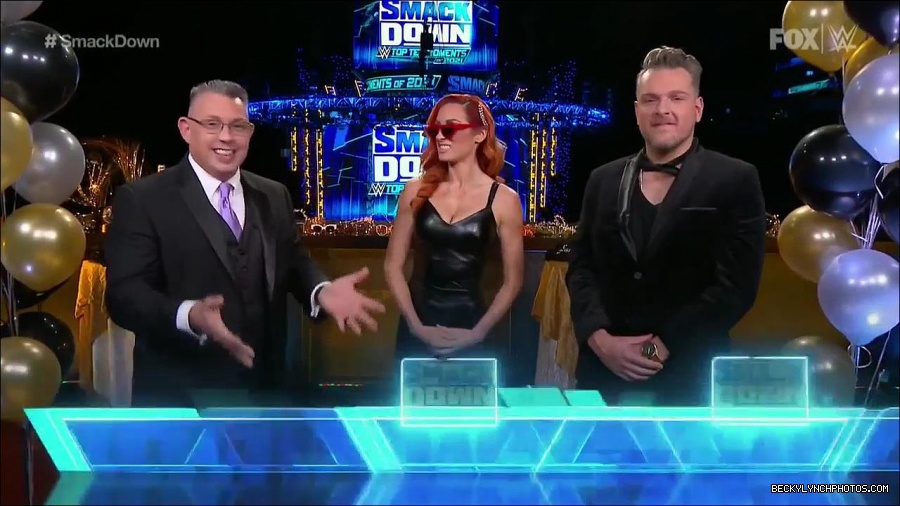WWE_Friday_Night_SmackDown_2021_12_31_WWE_s_Top_Ten_Moments_Of_2021_720p_HDTV_x264-NWCHD_mp4_003913380.jpg