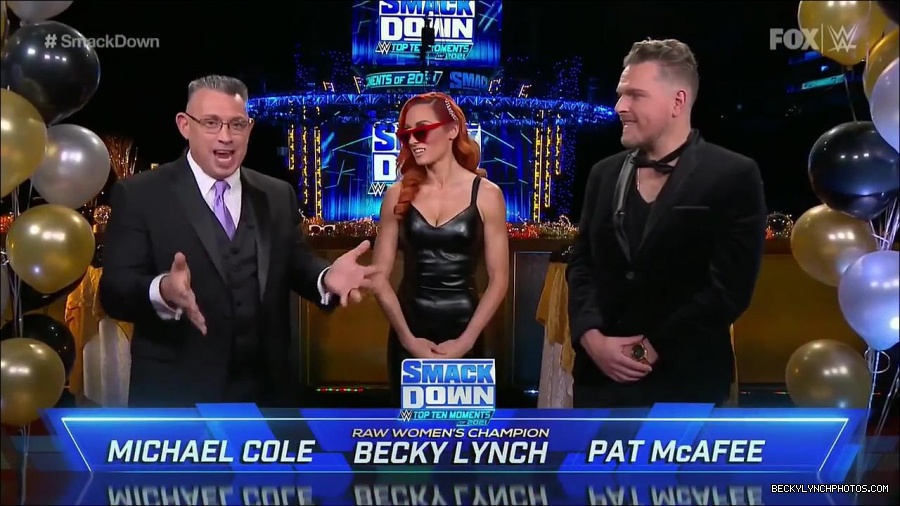 WWE_Friday_Night_SmackDown_2021_12_31_WWE_s_Top_Ten_Moments_Of_2021_720p_HDTV_x264-NWCHD_mp4_003914982.jpg