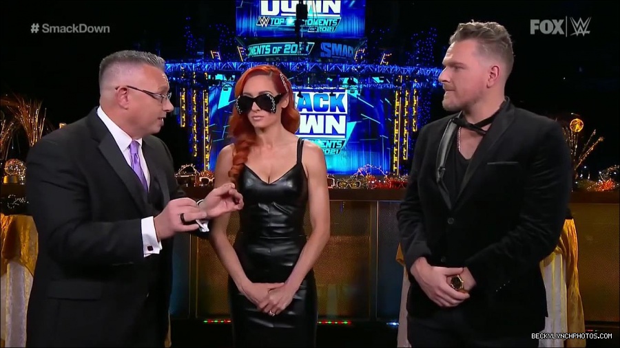 WWE_Friday_Night_SmackDown_2021_12_31_WWE_s_Top_Ten_Moments_Of_2021_720p_HDTV_x264-NWCHD_mp4_004682817.jpg