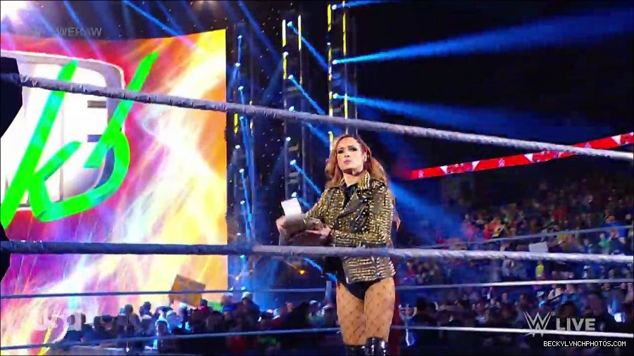WWE_RAW_17th_Jan_2022_720p_WEBRip_h264-TJ_mp4_000143259.jpg