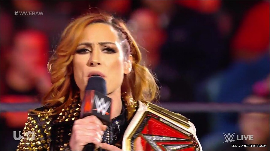 WWE_RAW_17th_Jan_2022_720p_WEBRip_h264-TJ_mp4_000295411.jpg