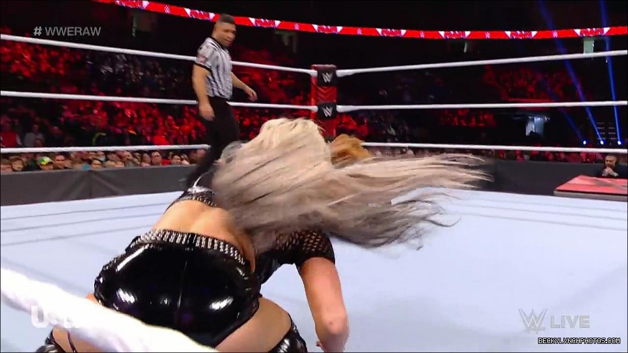 WWE_RAW_17th_Jan_2022_720p_WEBRip_h264-TJ_mp4_000757627.jpg