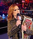 WWE_RAW_17th_Jan_2022_720p_WEBRip_h264-TJ_mp4_000310226.jpg
