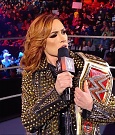 WWE_RAW_17th_Jan_2022_720p_WEBRip_h264-TJ_mp4_000311027.jpg