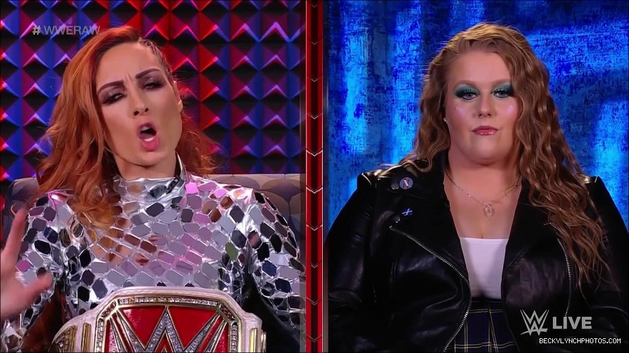 WWE_Monday_Night_Raw_2022_01_24_720p_HDTV_x264-NWCHD_mp4_005619953.jpg