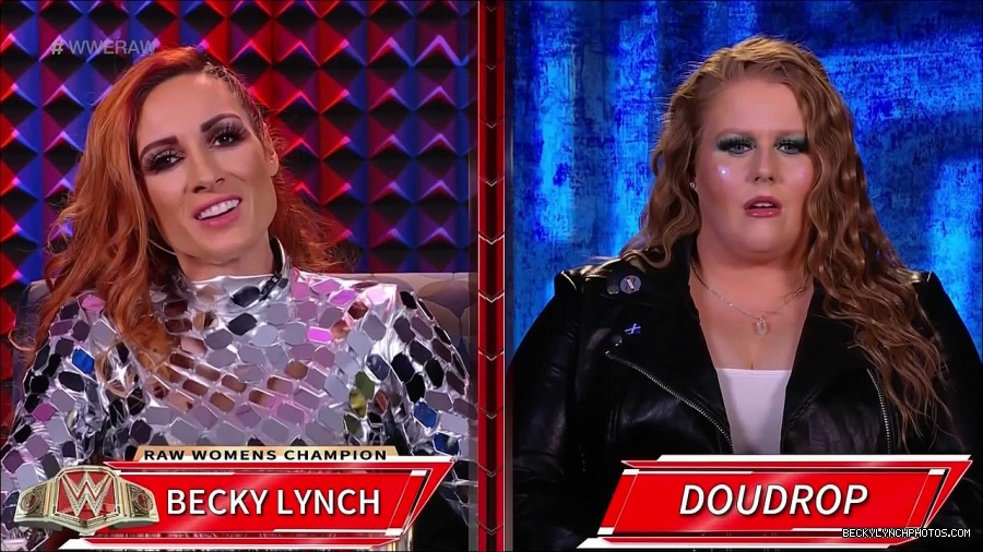 WWE_Monday_Night_Raw_2022_01_24_720p_HDTV_x264-NWCHD_mp4_005624758.jpg