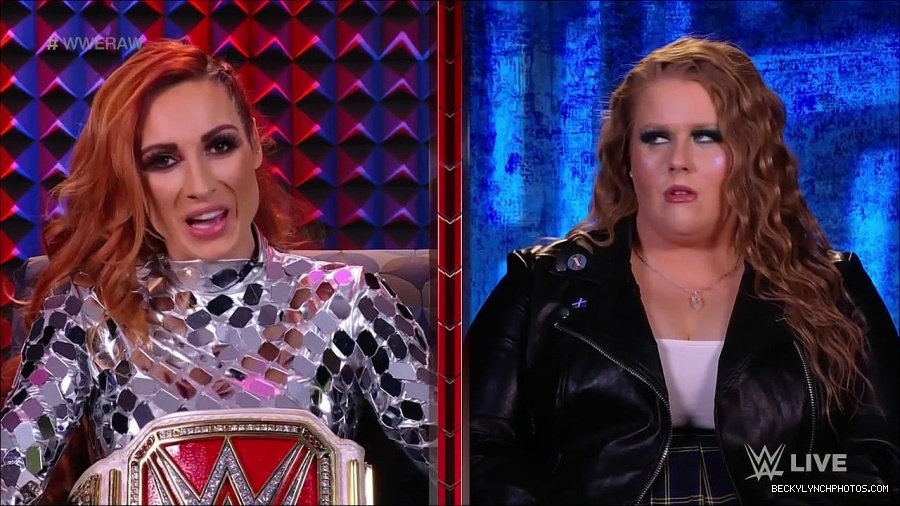 WWE_Monday_Night_Raw_2022_01_24_720p_HDTV_x264-NWCHD_mp4_005629162.jpg