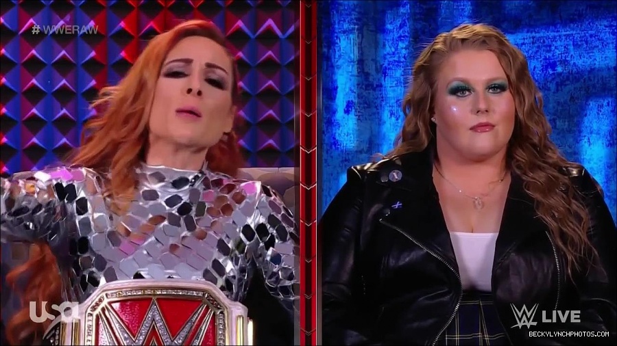 WWE_Monday_Night_Raw_2022_01_24_720p_HDTV_x264-NWCHD_mp4_005647180.jpg