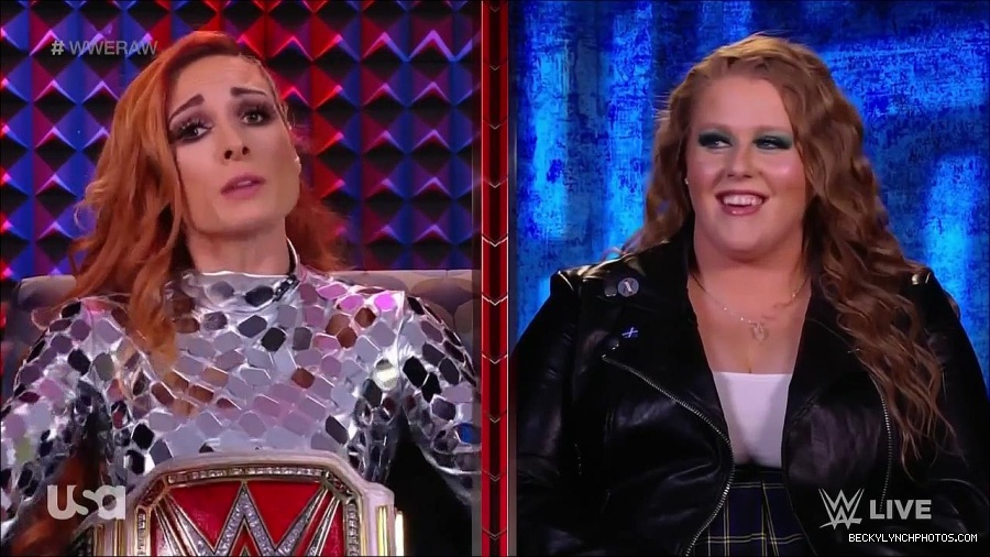 WWE_Monday_Night_Raw_2022_01_24_720p_HDTV_x264-NWCHD_mp4_005651184.jpg