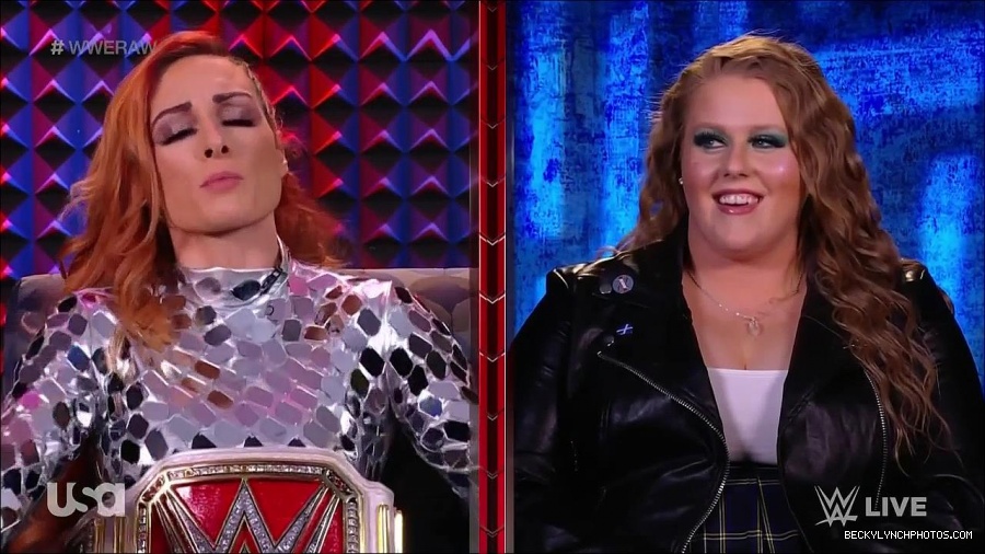 WWE_Monday_Night_Raw_2022_01_24_720p_HDTV_x264-NWCHD_mp4_005651985.jpg