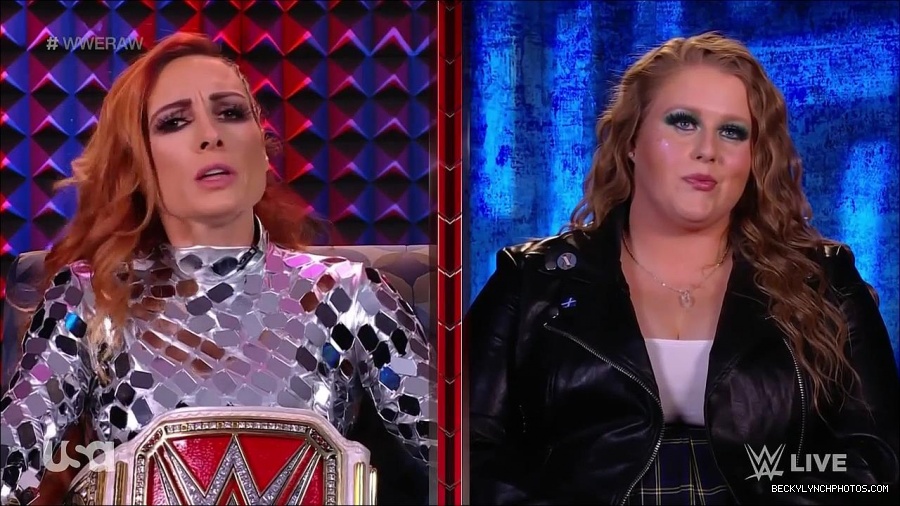 WWE_Monday_Night_Raw_2022_01_24_720p_HDTV_x264-NWCHD_mp4_005657991.jpg