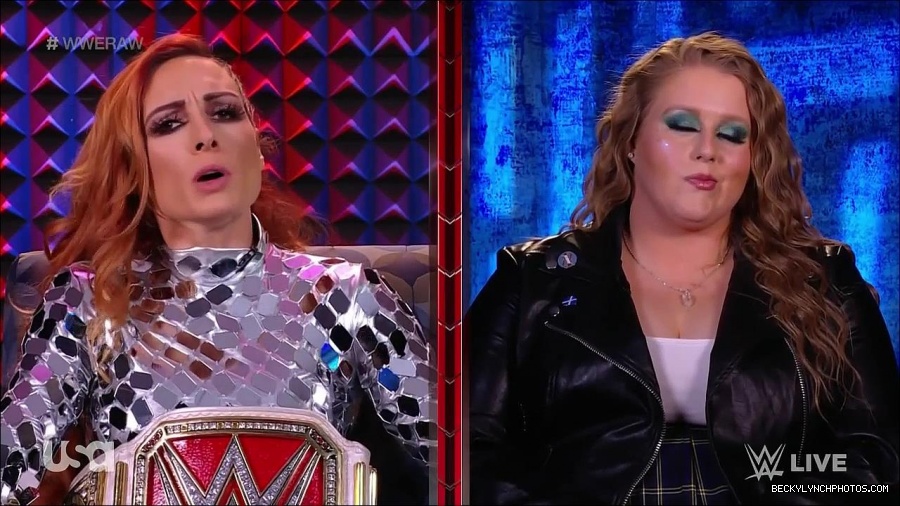 WWE_Monday_Night_Raw_2022_01_24_720p_HDTV_x264-NWCHD_mp4_005658391.jpg