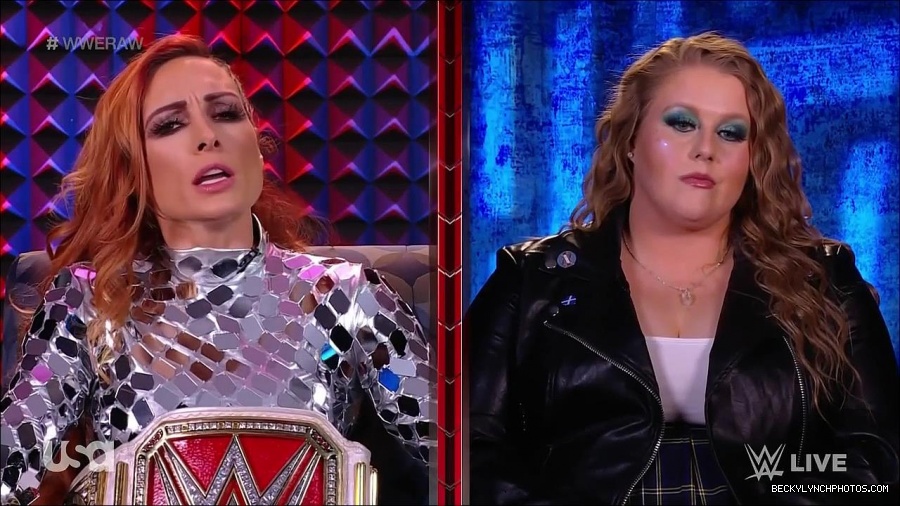 WWE_Monday_Night_Raw_2022_01_24_720p_HDTV_x264-NWCHD_mp4_005658792.jpg