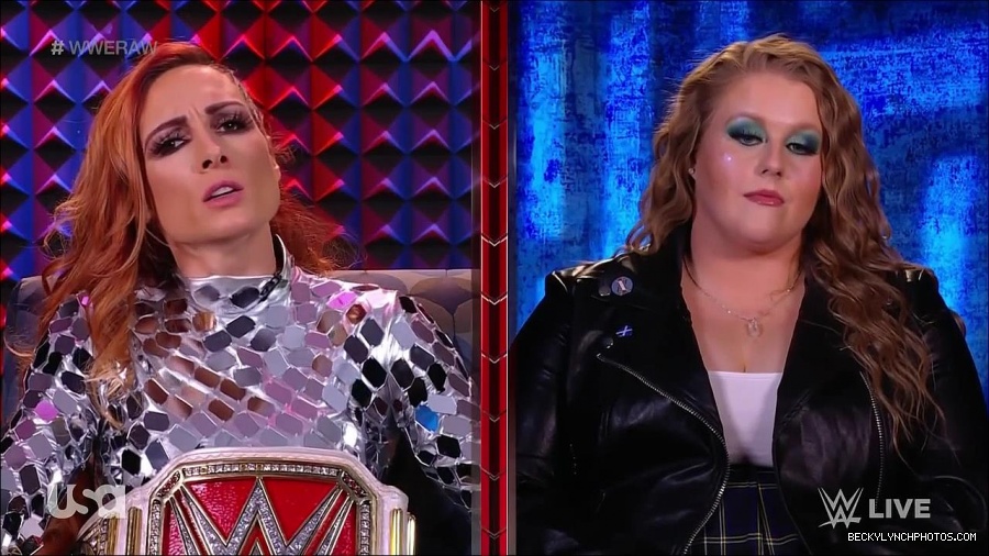 WWE_Monday_Night_Raw_2022_01_24_720p_HDTV_x264-NWCHD_mp4_005660393.jpg