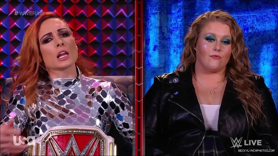 WWE_Monday_Night_Raw_2022_01_24_720p_HDTV_x264-NWCHD_mp4_005661995.jpg