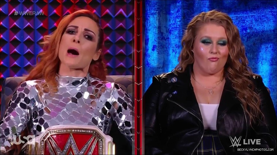 WWE_Monday_Night_Raw_2022_01_24_720p_HDTV_x264-NWCHD_mp4_005666800.jpg