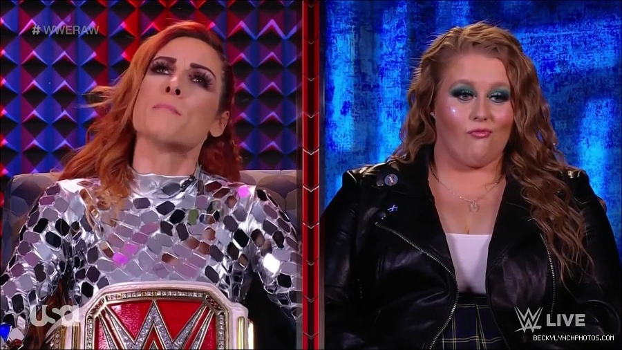 WWE_Monday_Night_Raw_2022_01_24_720p_HDTV_x264-NWCHD_mp4_005667600.jpg