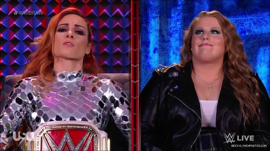 WWE_Monday_Night_Raw_2022_01_24_720p_HDTV_x264-NWCHD_mp4_005683616.jpg