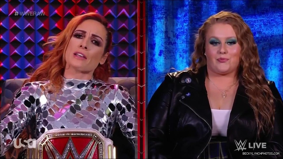 WWE_Monday_Night_Raw_2022_01_24_720p_HDTV_x264-NWCHD_mp4_005685618.jpg