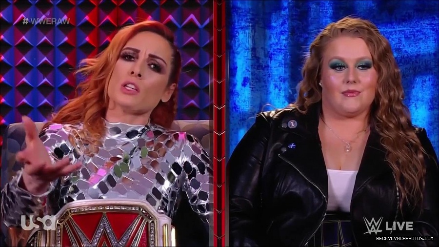 WWE_Monday_Night_Raw_2022_01_24_720p_HDTV_x264-NWCHD_mp4_005686820.jpg