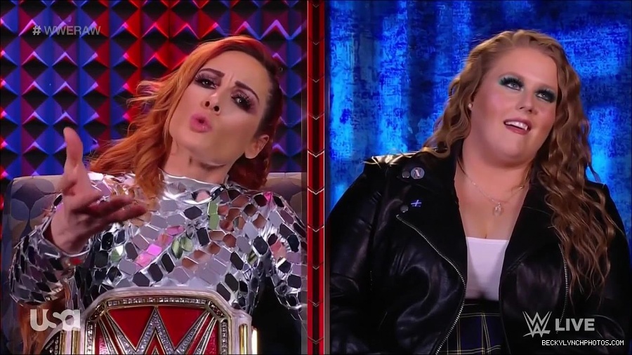 WWE_Monday_Night_Raw_2022_01_24_720p_HDTV_x264-NWCHD_mp4_005688822.jpg