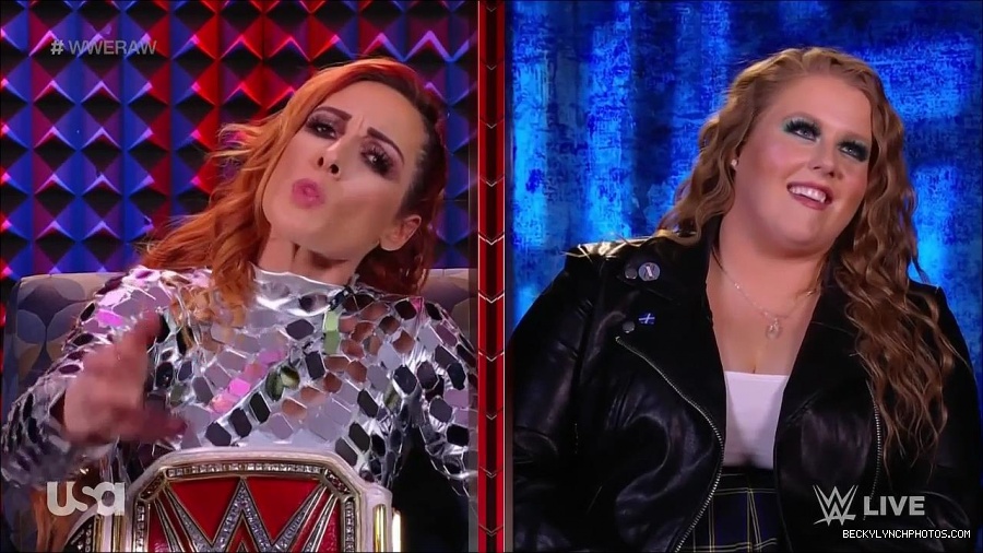 WWE_Monday_Night_Raw_2022_01_24_720p_HDTV_x264-NWCHD_mp4_005689222.jpg