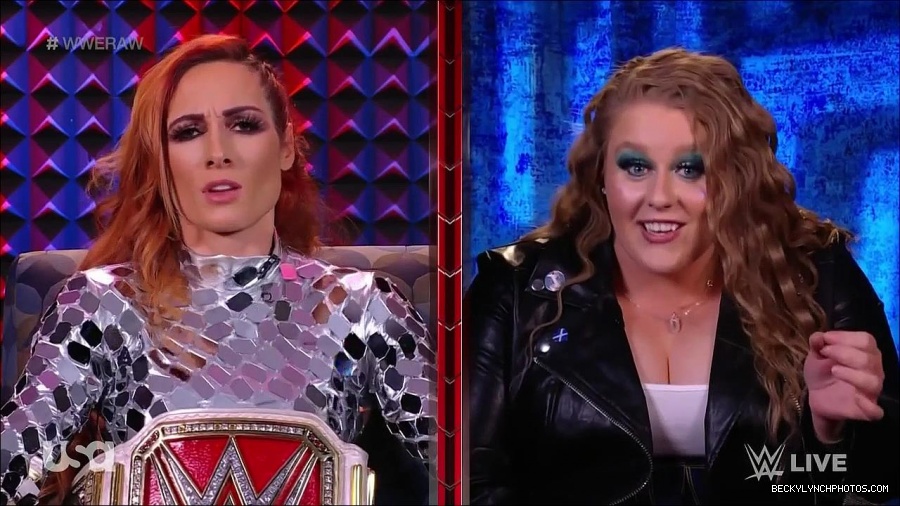 WWE_Monday_Night_Raw_2022_01_24_720p_HDTV_x264-NWCHD_mp4_005696029.jpg