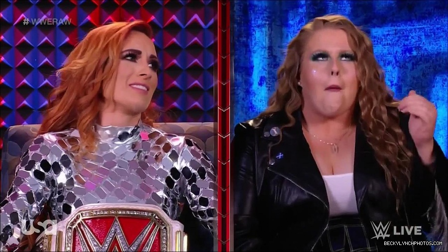WWE_Monday_Night_Raw_2022_01_24_720p_HDTV_x264-NWCHD_mp4_005696830.jpg