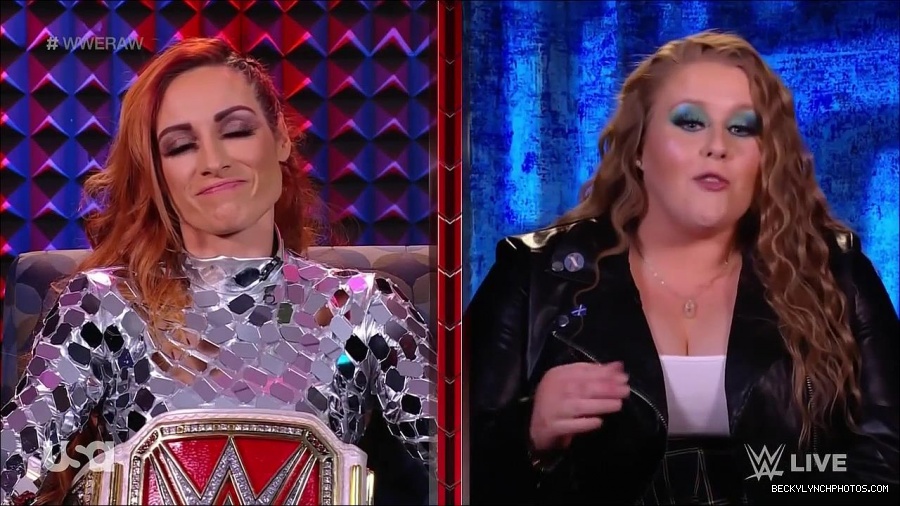 WWE_Monday_Night_Raw_2022_01_24_720p_HDTV_x264-NWCHD_mp4_005700033.jpg