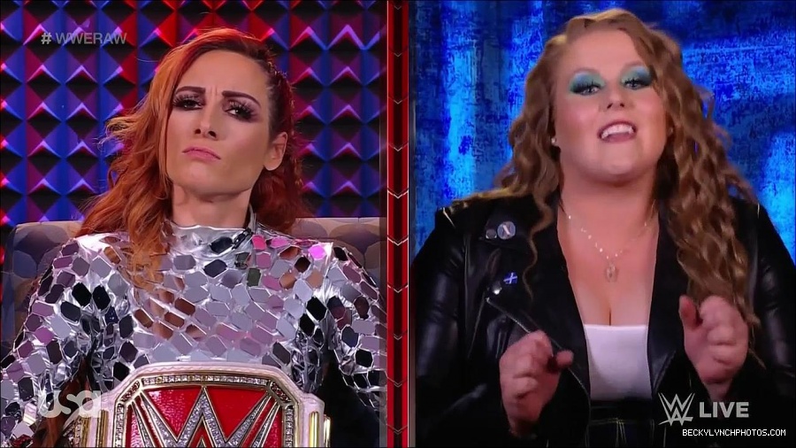 WWE_Monday_Night_Raw_2022_01_24_720p_HDTV_x264-NWCHD_mp4_005704037.jpg