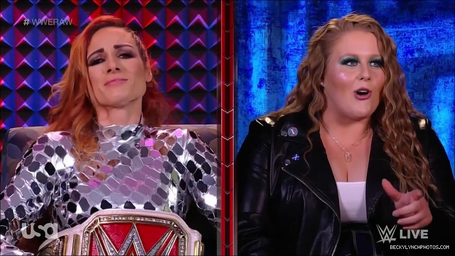 WWE_Monday_Night_Raw_2022_01_24_720p_HDTV_x264-NWCHD_mp4_005707640.jpg