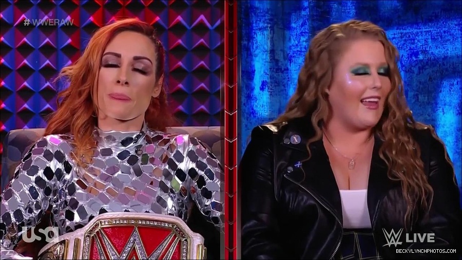WWE_Monday_Night_Raw_2022_01_24_720p_HDTV_x264-NWCHD_mp4_005713246.jpg