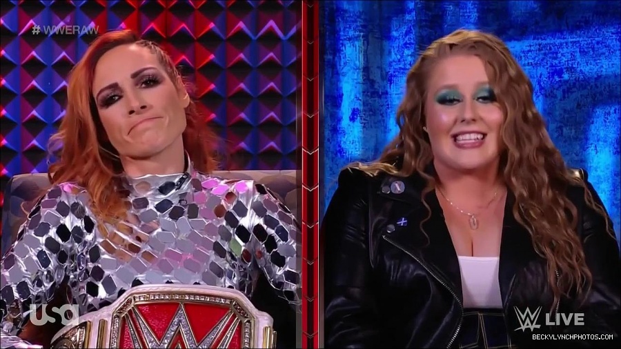 WWE_Monday_Night_Raw_2022_01_24_720p_HDTV_x264-NWCHD_mp4_005715248.jpg
