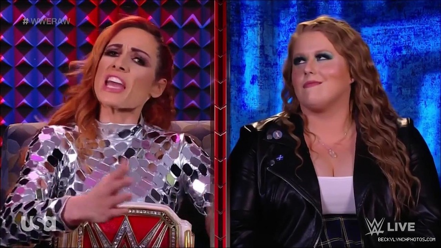 WWE_Monday_Night_Raw_2022_01_24_720p_HDTV_x264-NWCHD_mp4_005728061.jpg