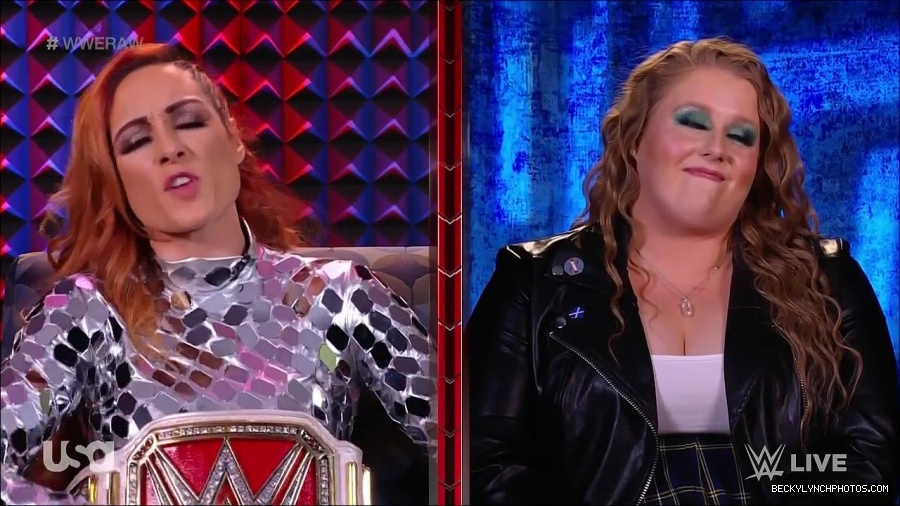 WWE_Monday_Night_Raw_2022_01_24_720p_HDTV_x264-NWCHD_mp4_005733266.jpg