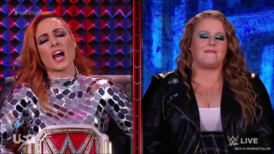 WWE_Monday_Night_Raw_2022_01_24_720p_HDTV_x264-NWCHD_mp4_005733666.jpg