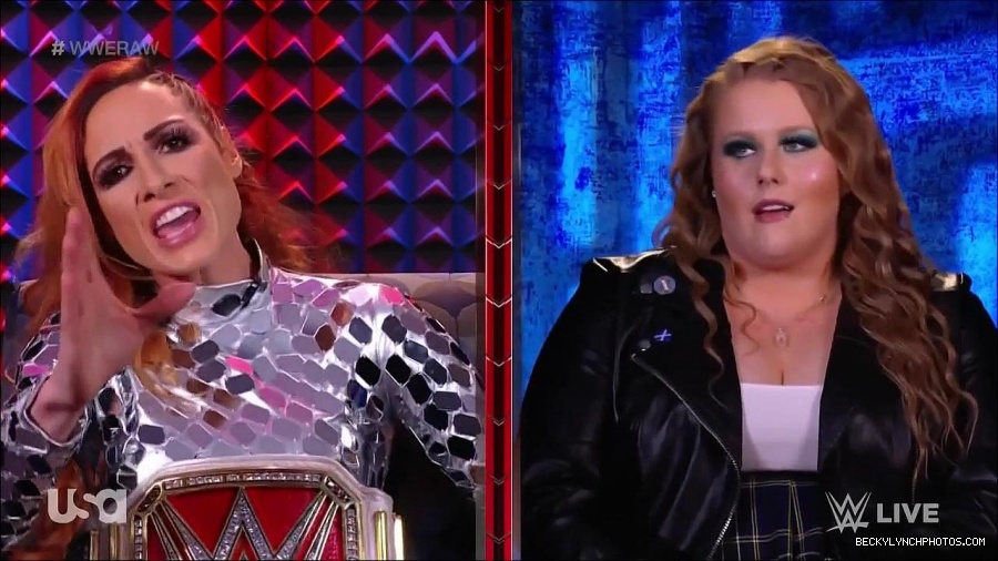 WWE_Monday_Night_Raw_2022_01_24_720p_HDTV_x264-NWCHD_mp4_005735268.jpg